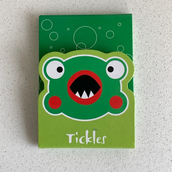 Parasite Pals “Tickles The Tapeworm” Character Little Notebook With Magic Slate - Picture 1 of 4
